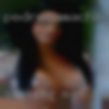 Seeking man fuck between women 25-39.